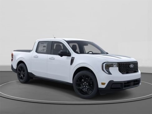 New 2025 Ford Maverick Lariat w/ Black Appearance Package image 7
