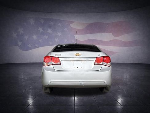 Used 2014 Chevrolet Cruze LT FWD image 4