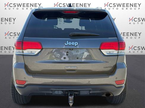 Used 2020 Jeep Grand Cherokee Laredo w/ 18" Wheel & 8.4" Radio Group image 4