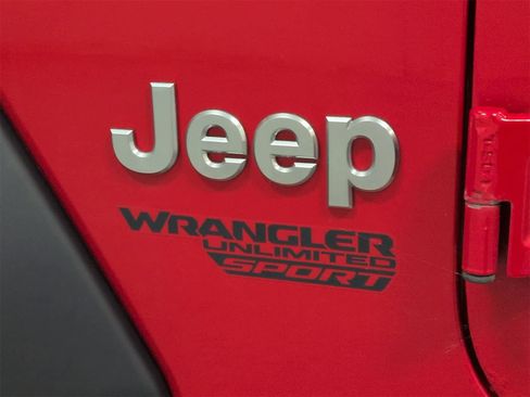 Certified 2018 Jeep Wrangler Unlimited Sport S image 13
