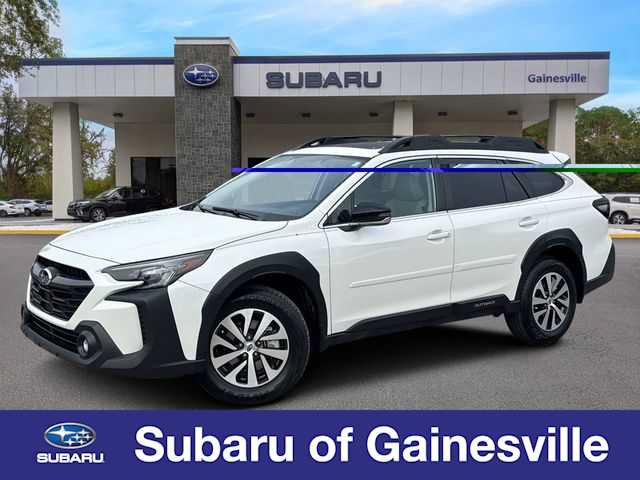 Used 2025 Subaru Outback Premium AWD/4WD image 1