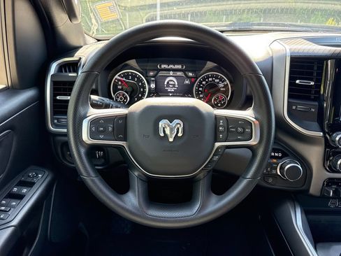 Used 2026 RAM 1500 Express AWD/4WD image 19