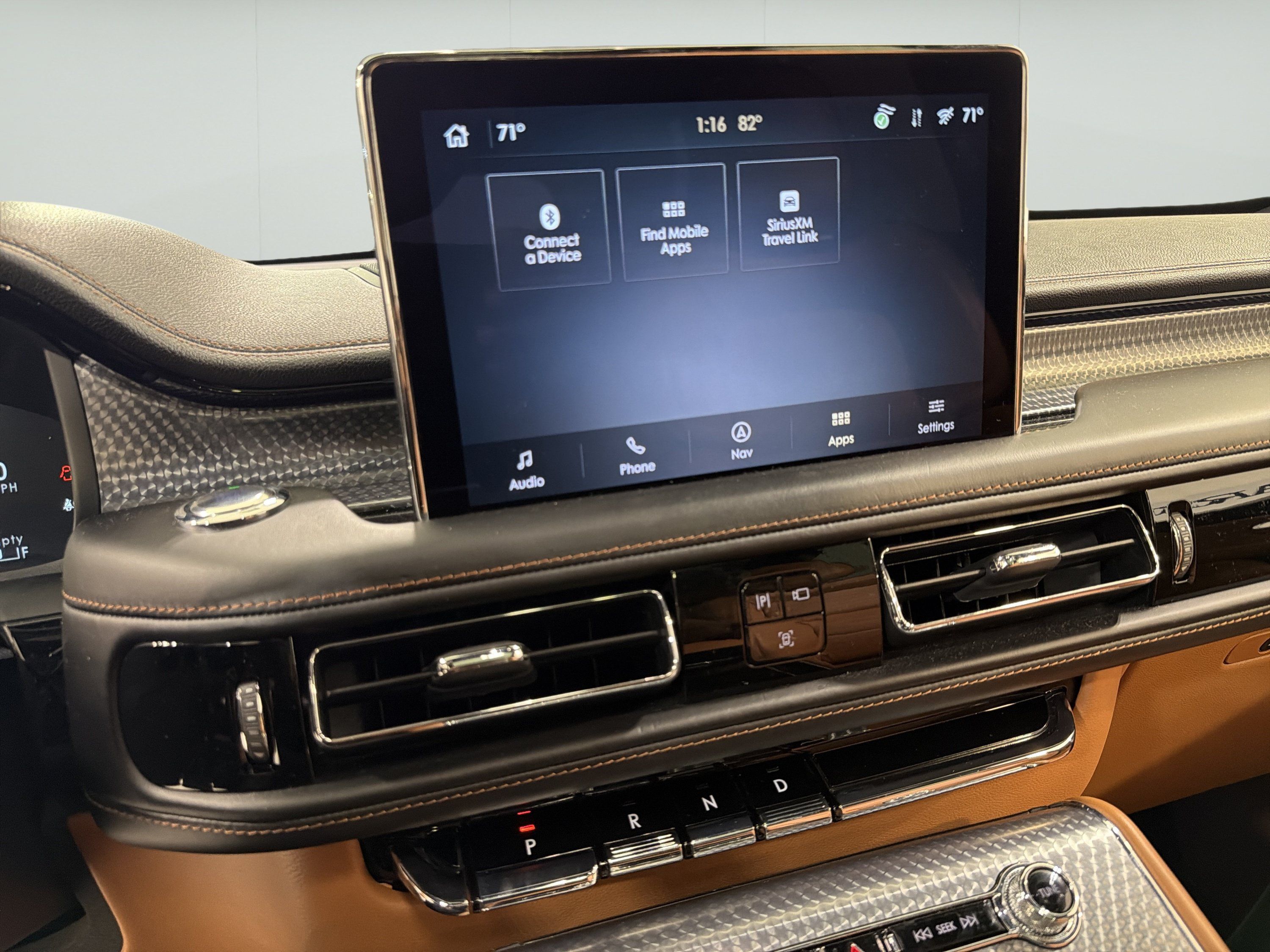 Used 2023 Lincoln Aviator Black Label w/ Dynamic Handling Package AWD/4WD image 18