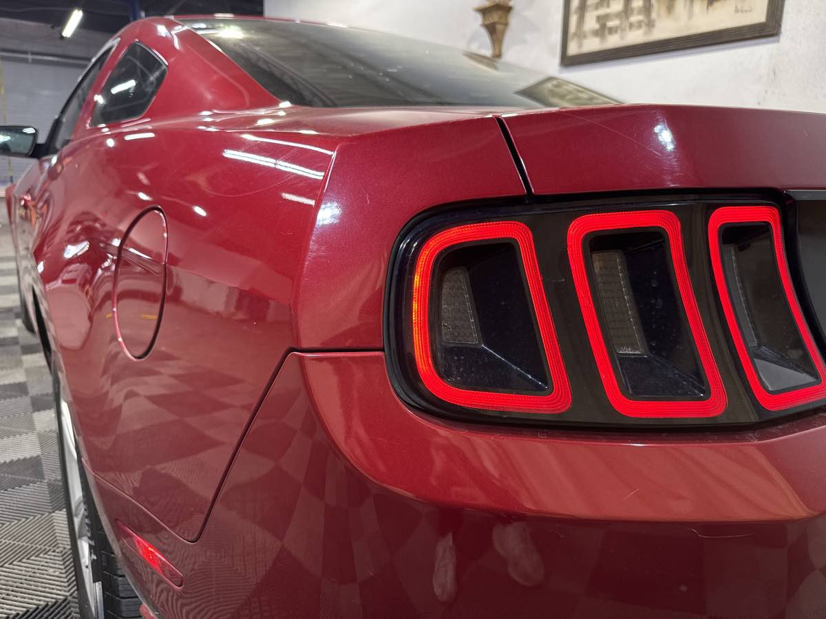 Used 2013 Ford Mustang Coupe RWD image 7