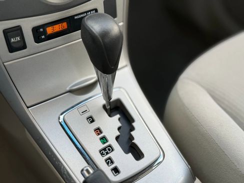 Used 2011 Toyota Corolla LE image 27