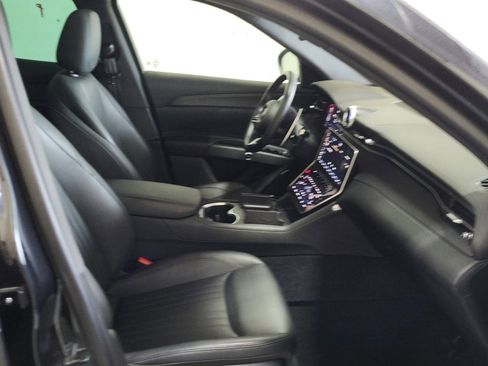 Used 2023 Maserati Grecale Modena image 4