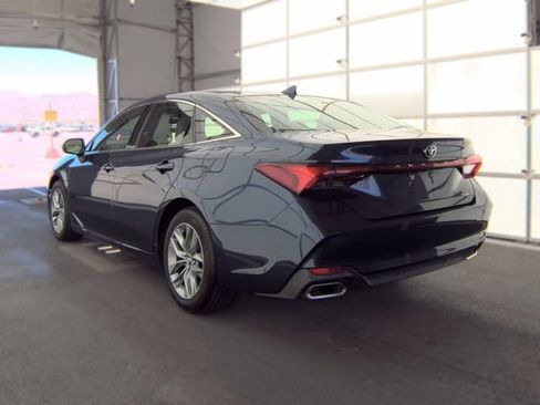 Used 2019 Toyota Avalon XLE w/ Carpet Mat Package FWD image 4