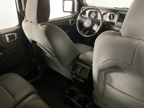 Used 2019 Jeep Wrangler Unlimited Sport S image 29
