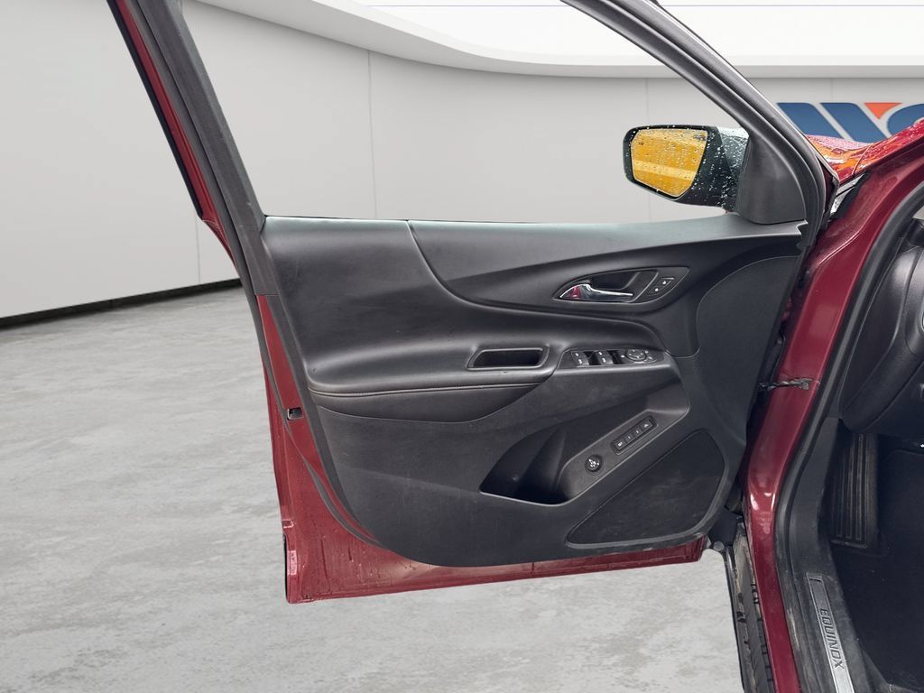 Used 2019 Chevrolet Equinox Premier AWD/4WD image 9