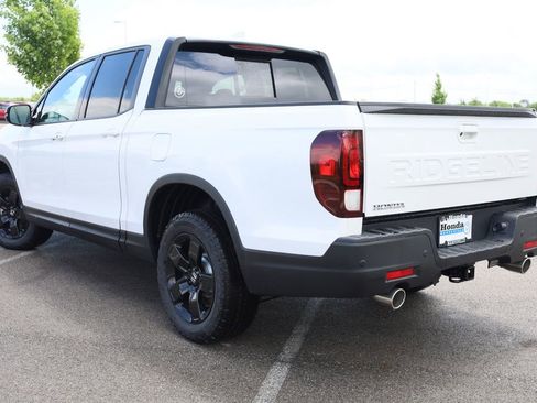 New 2026 Honda Ridgeline Black Edition image 4