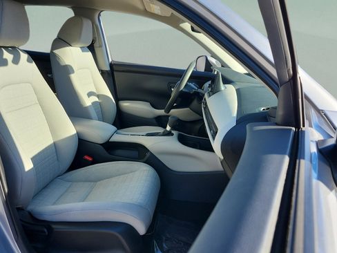 Certified 2023 Honda HR-V LX image 17