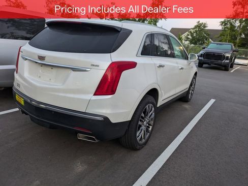 Used 2017 Cadillac XT5 Premium Luxury w/ Driver Assist Package FWD image 6