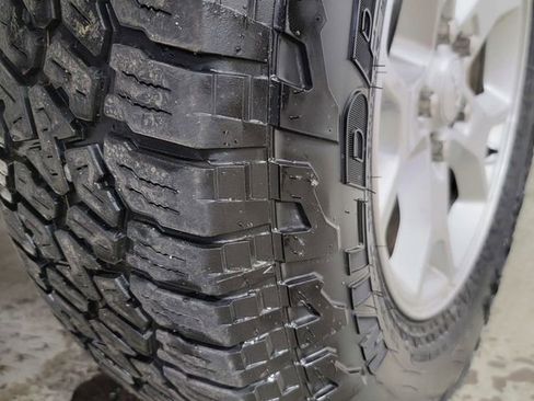 Used 2021 Jeep Wrangler Sport AWD/4WD image 11
