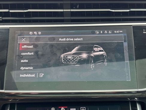 Used 2025 Audi Q7 3.0T Premium Plus AWD/4WD image 27