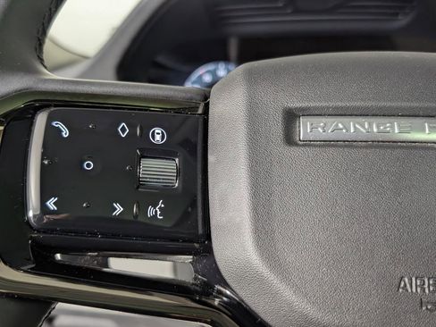 Used 2025 Land Rover Range Rover Evoque Dynamic SE image 35