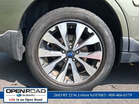 Used 2017 Subaru Outback 2.5i Limited AWD/4WD image 11