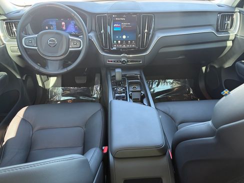 Used 2025 Volvo XC60 B5 Core AWD/4WD image 25