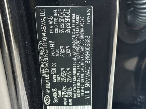 Used 2024 Genesis GV70 2.5T w/ Select Package AWD/4WD image 39
