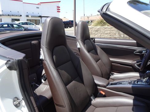 Used 2019 Porsche 911 Carrera image 18