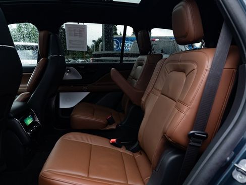 Used 2024 Lincoln Aviator Reserve w/ Equipment Group 201A image 23