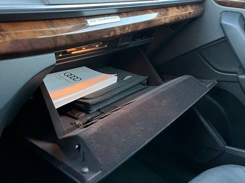 Used 2018 Audi Q5 2.0T Premium image 38