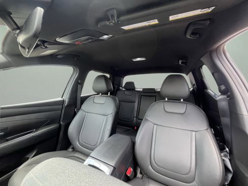 Used 2025 Hyundai Santa Cruz SEL AWD/4WD image 24