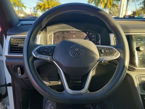 Used 2023 Volkswagen Atlas Cross Sport SE image 18