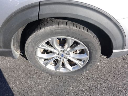 Used 2022 Ford Explorer Limited w/ Equipment Group 301A image 10