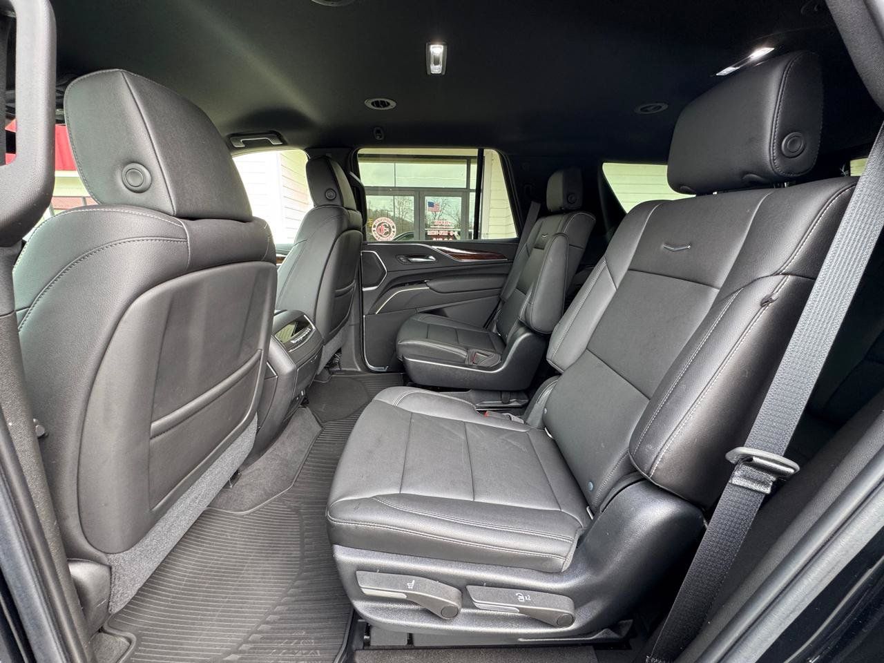 Used 2021 Cadillac Escalade Luxury AWD/4WD image 13