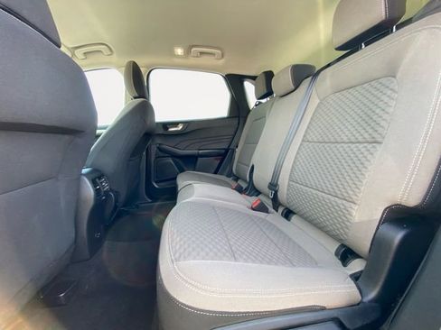 Used 2021 Ford Escape SE image 13