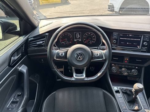 Used 2021 Volkswagen Jetta GLI FWD image 20