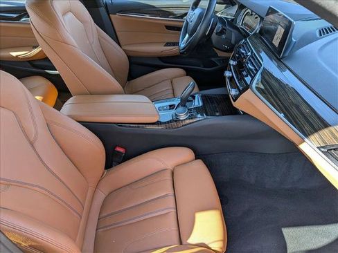Used 2019 BMW 540i w/ Premium Package RWD image 22