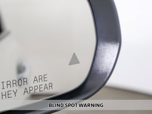 Used 2022 Mercedes-Benz GLB 35 AMG 4MATIC image 6