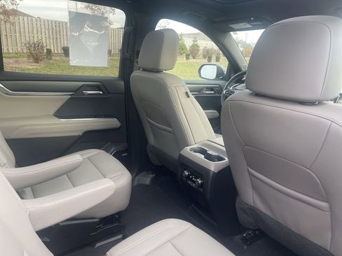 Used 2024 GMC Acadia Elevation w/ Luxury Package image 31