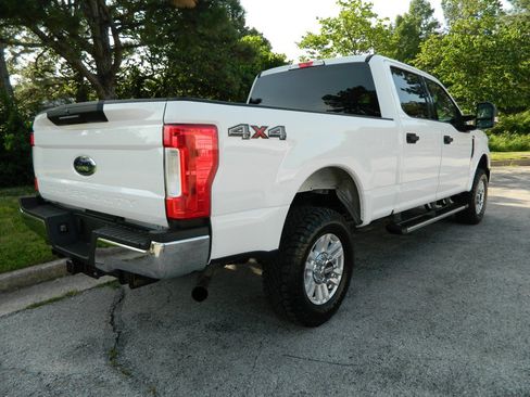 Used 2019 Ford F250 XLT AWD/4WD image 7