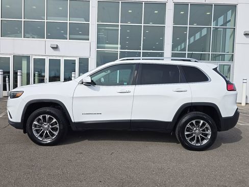 Used 2019 Jeep Cherokee Latitude Plus w/ Comfort/Convenience Group AWD/4WD image 7