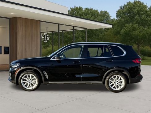 Certified 2023 BMW X5 sDrive40i w/ Premium Package image 12