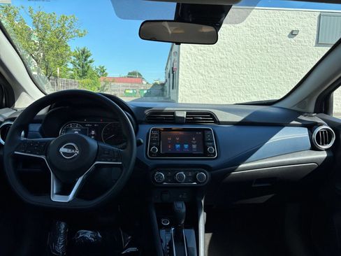 Used 2025 Nissan Versa SV FWD image 27