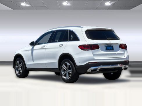 Used 2022 Mercedes-Benz GLC 300 4MATIC image 3
