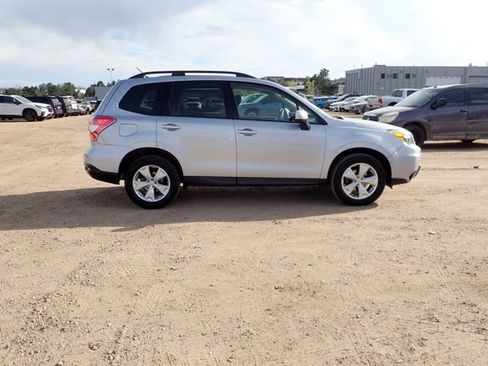 Used 2015 Subaru Forester 2.5i Premium image 5