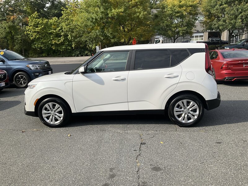 Used 2021 Kia Soul LX FWD image 5