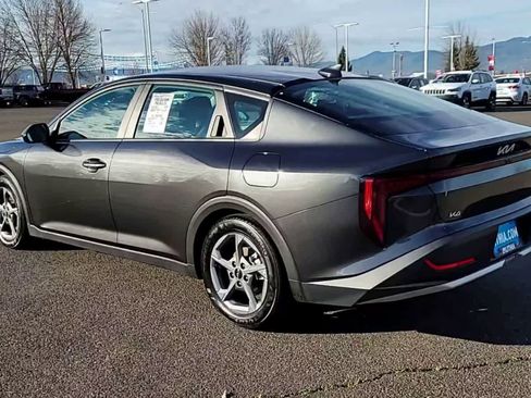 Used 2025 Kia K4 LXS image 6