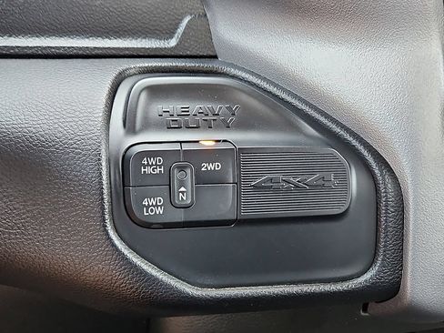 Used 2024 RAM 2500 Big Horn AWD/4WD image 19
