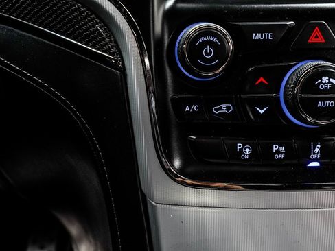 Used 2018 Jeep Grand Cherokee Trackhawk image 26