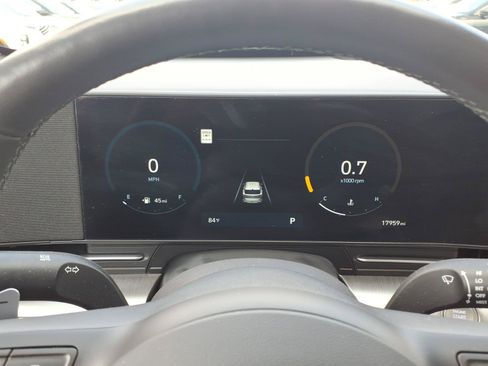 Certified 2024 Hyundai Kona Limited AWD/4WD image 30