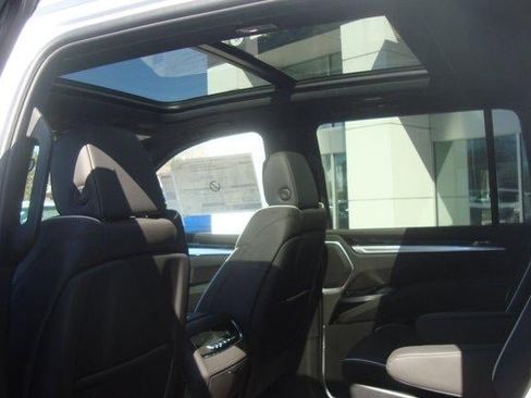 New 2026 Cadillac Escalade ESV Sport w/ Touring Package image 20