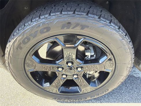 Used 2019 Jeep Grand Cherokee Laredo image 11