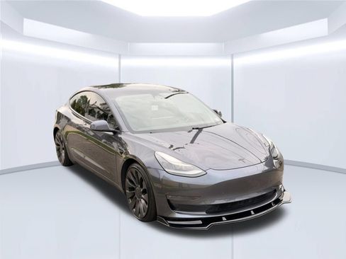 Used 2021 Tesla Model 3 Performance AWD/4WD image 3
