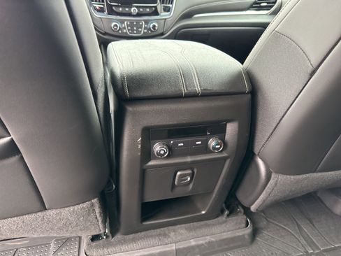 Used 2023 Chevrolet Traverse LT w/ LPO, Floor Liner Package image 20