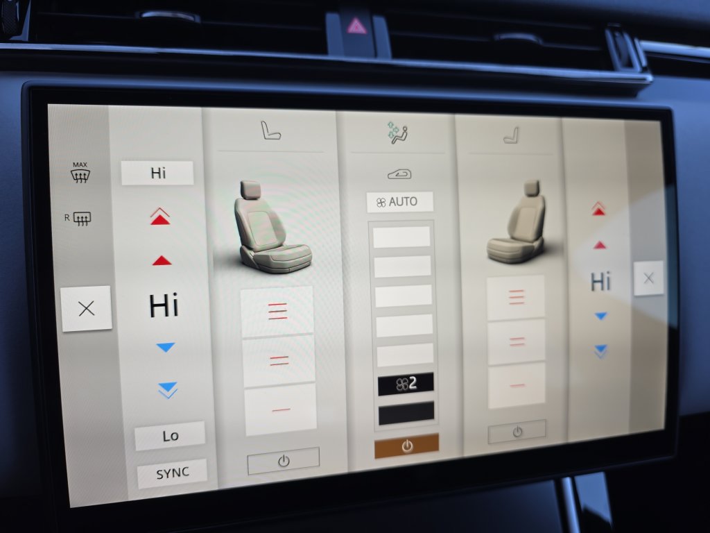 New 2026 Land Rover Range Rover Velar S AWD/4WD image 17